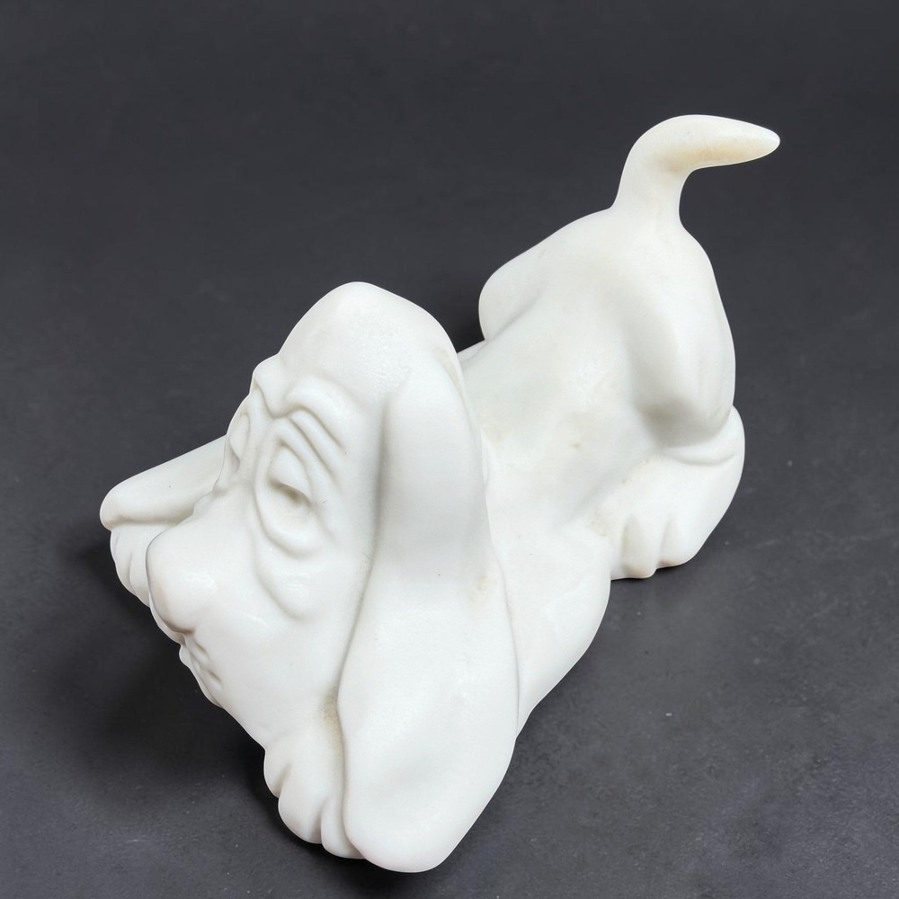 Vintage 1975 Hallmark Little Gallery Basset Hound White Bisque Porcelain Japan